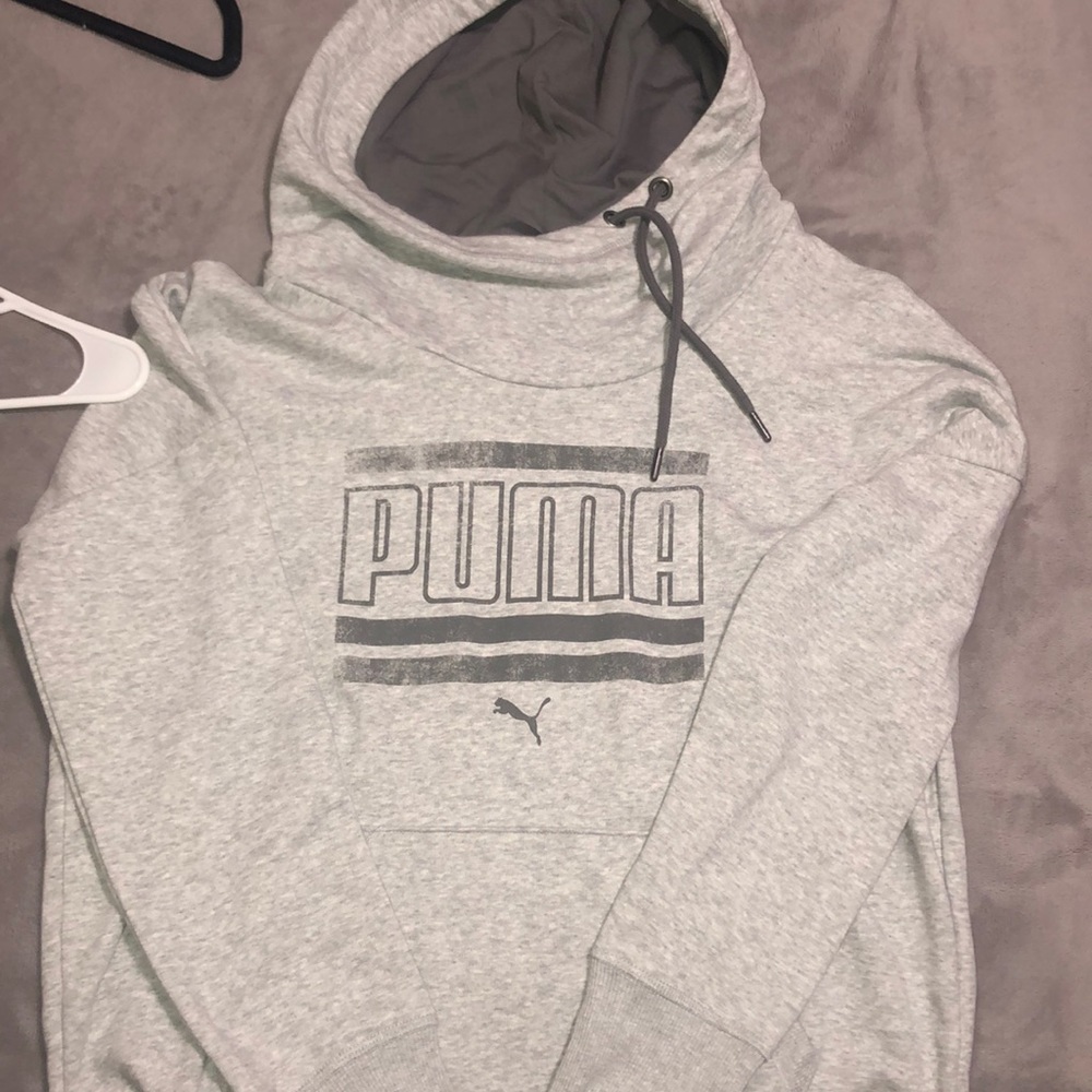 Puma hoodie size L